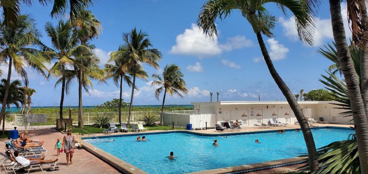 Beach Front Studio Aparthotel Miami Beach Exterior photo